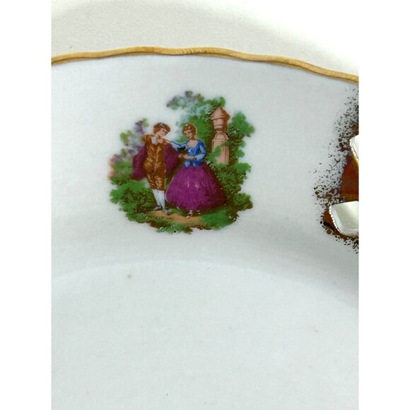 2 Vtg Plates Romantic Courting Couple APULUM Porcelain White Gold Trim Romania - Picture 15 of 16